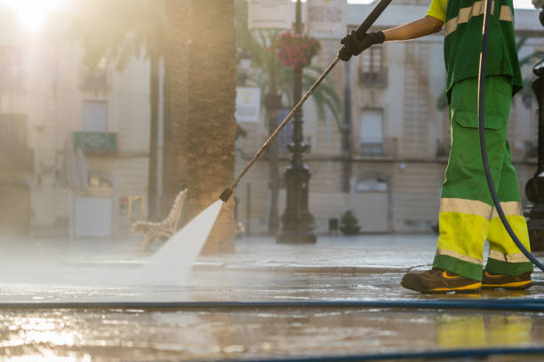 Best Garage Pressure Washing  in Mifflinburg, PA